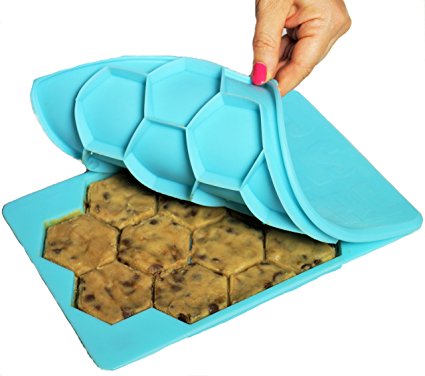 Shape+Store The Smart Cookie Innovative Cookie Cutter and Freezer Container, Baker's dozen, Blue